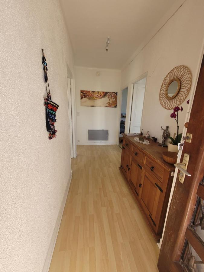 Villa La Desiree - Haut De Villa, 68M2, 8 Personnes Max, Climatise, 4 Etoiles, 120M2 De Jardin Et Parking, Wifi, Vu Mer Antibes Exterior foto